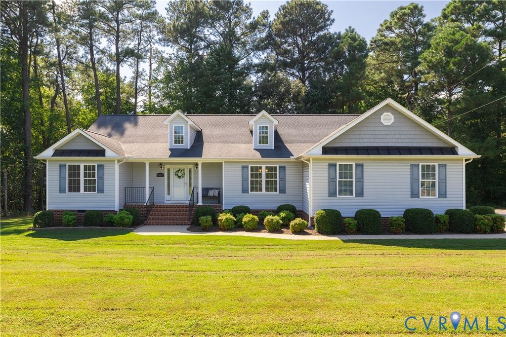 6720 Claiborne Rd, Sutherland, VA 23885