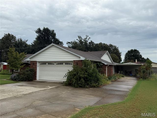 1101 S Ricky Road, Kennett, MO 63857