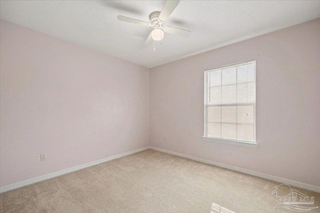 6892 Yucatan St, Milton, FL 32570