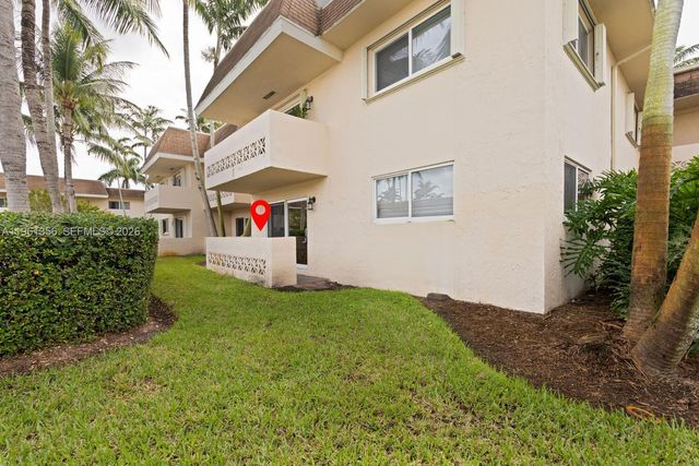 14500 SW 88th Ave 104, Palmetto Bay, FL 33176