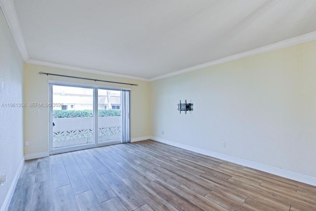 14500 SW 88th Ave 104, Palmetto Bay, FL 33176