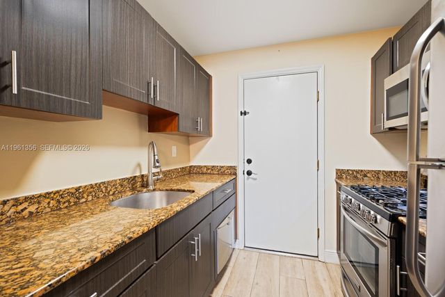 14500 SW 88th Ave 104, Palmetto Bay, FL 33176