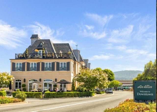 486 Gabilan Street, Los Altos, CA 94022