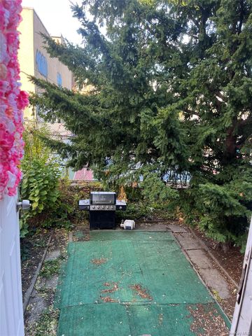 2393 Walton Avenue, Bronx, NY 10468