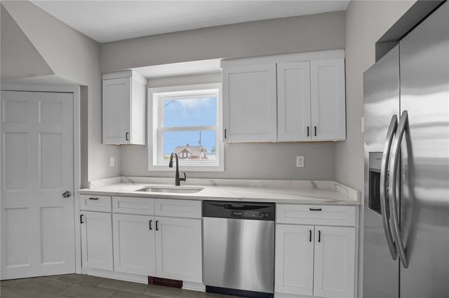 34 Chapin Avenue, Warwick, RI 02889