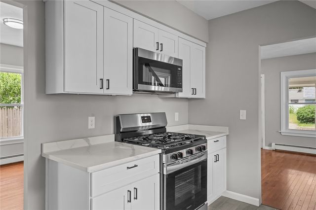 34 Chapin Avenue, Warwick, RI 02889