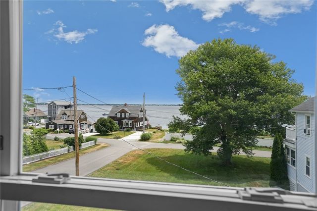 34 Chapin Avenue, Warwick, RI 02889