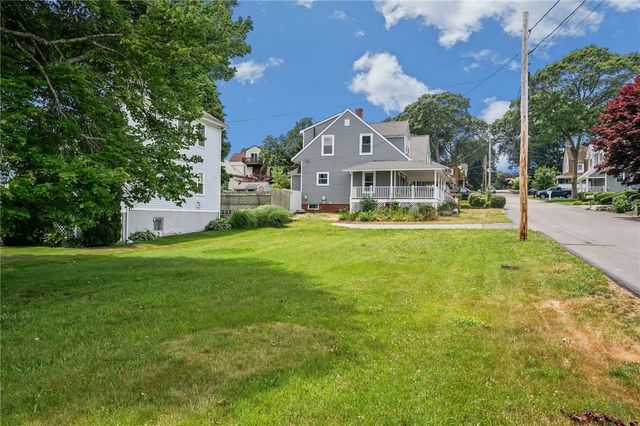 34 Chapin Avenue, Warwick, RI 02889
