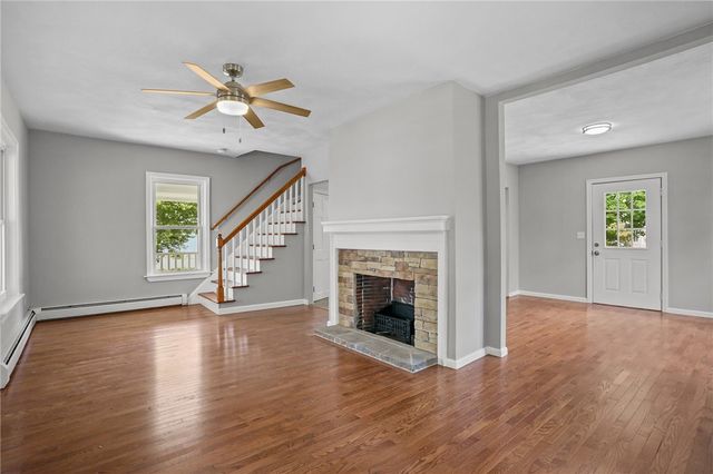 34 Chapin Avenue, Warwick, RI 02889