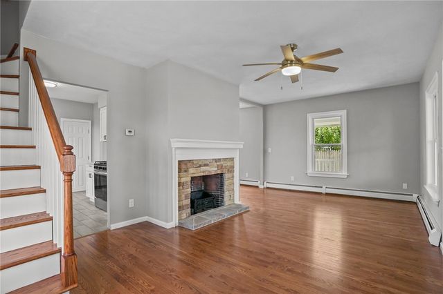 34 Chapin Avenue, Warwick, RI 02889