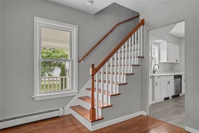34 Chapin Avenue, Warwick, RI 02889