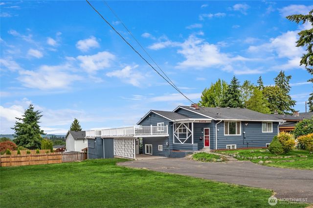 24029 24th Avenue S, Des Moines, WA 98198
