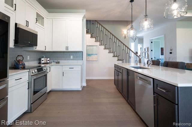 850 Marlayna Drive, Oxford, MI 48371
