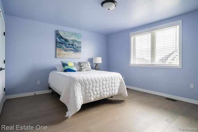 850 Marlayna Drive, Oxford, MI 48371