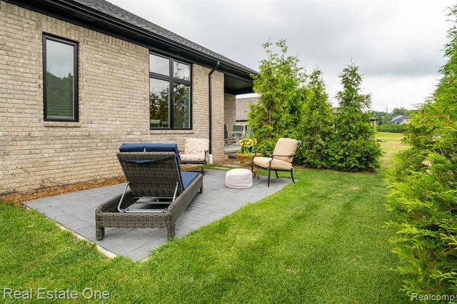 850 Marlayna Drive, Oxford, MI 48371