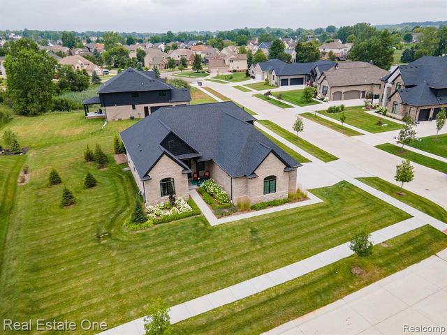 850 Marlayna Drive, Oxford, MI 48371