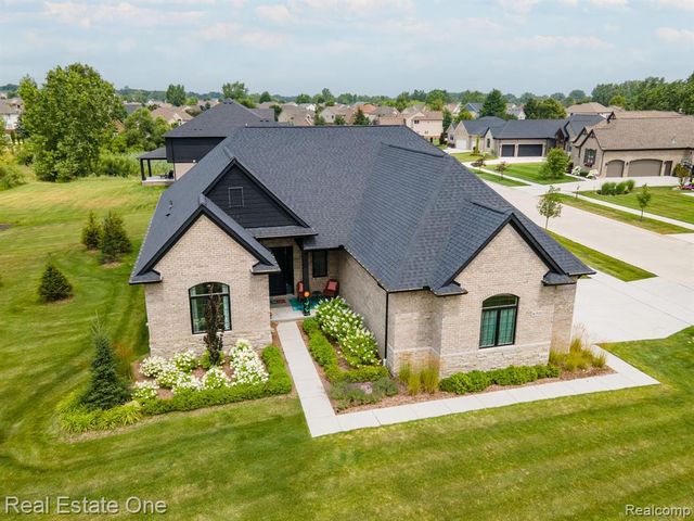 850 Marlayna Drive, Oxford, MI 48371