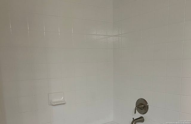 7727 Cortland Oak, San Antonio, TX 78254