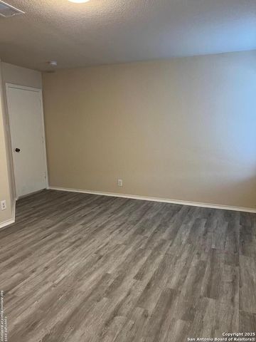 7727 Cortland Oak, San Antonio, TX 78254