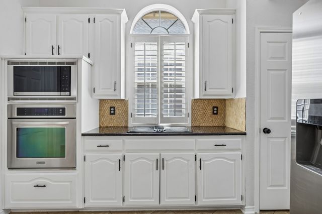 8608 Mill Creek Road, Irving, TX 75063