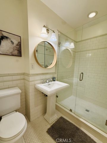7621 Norton Avenue, West Hollywood, CA 90046