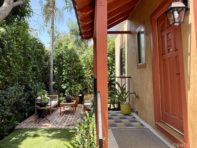 7621 Norton Avenue, West Hollywood, CA 90046