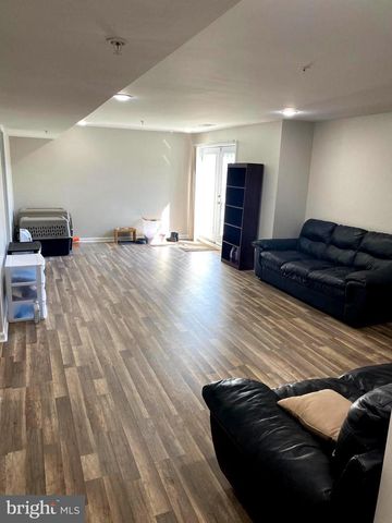 2716 LAKE FOREST DR, Upper Marlboro, MD 20774