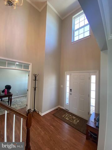 2716 LAKE FOREST DR, Upper Marlboro, MD 20774