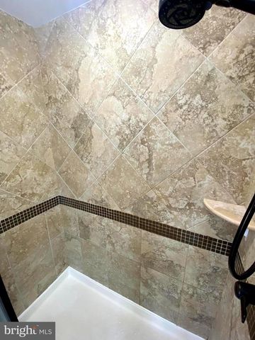 2716 LAKE FOREST DR, Upper Marlboro, MD 20774