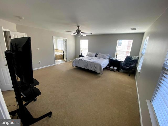 2716 LAKE FOREST DR, Upper Marlboro, MD 20774