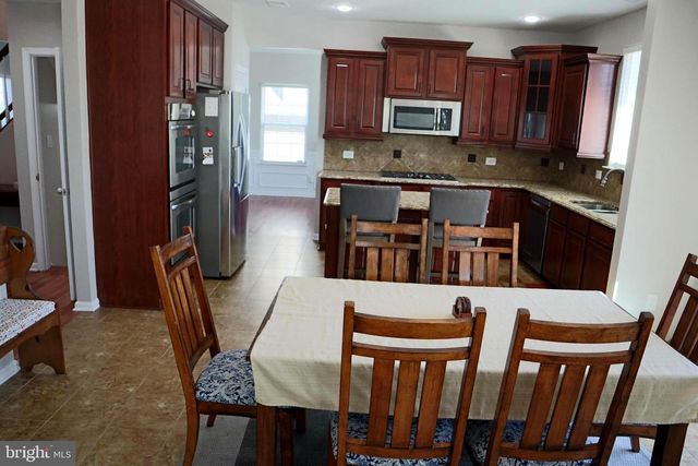 2716 LAKE FOREST DR, Upper Marlboro, MD 20774