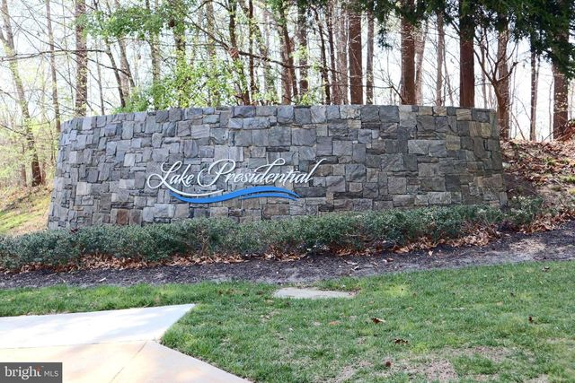 2716 LAKE FOREST DR, Upper Marlboro, MD 20774