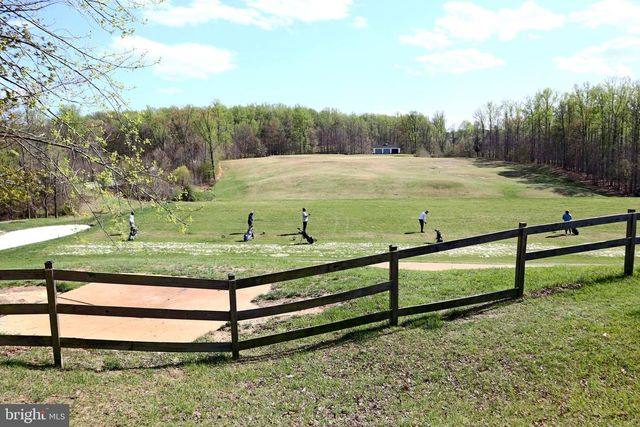 2716 LAKE FOREST DR, Upper Marlboro, MD 20774