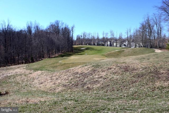 2716 LAKE FOREST DR, Upper Marlboro, MD 20774