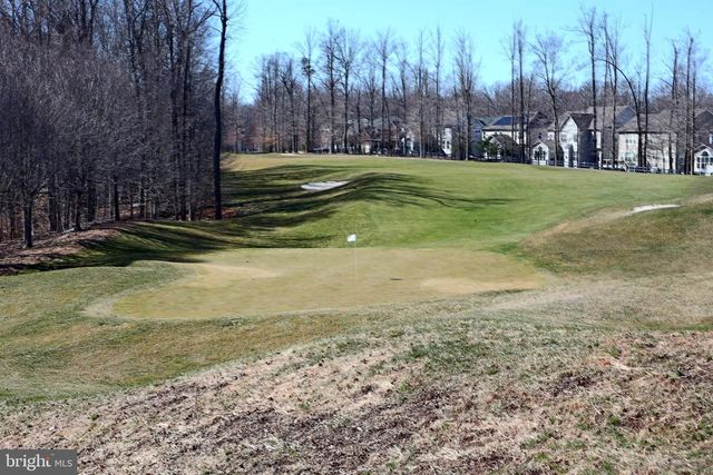 2716 LAKE FOREST DR, Upper Marlboro, MD 20774