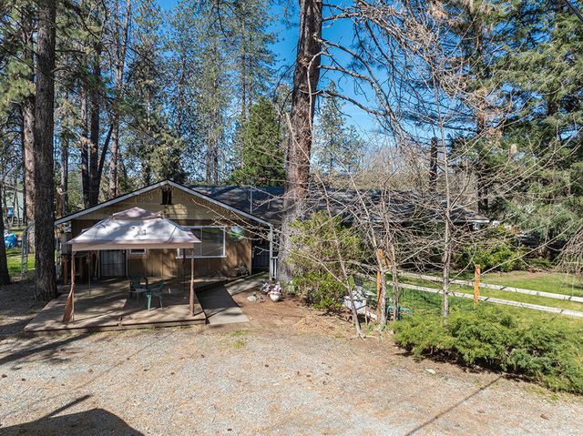 577 Galice Road, Merlin, OR 97532