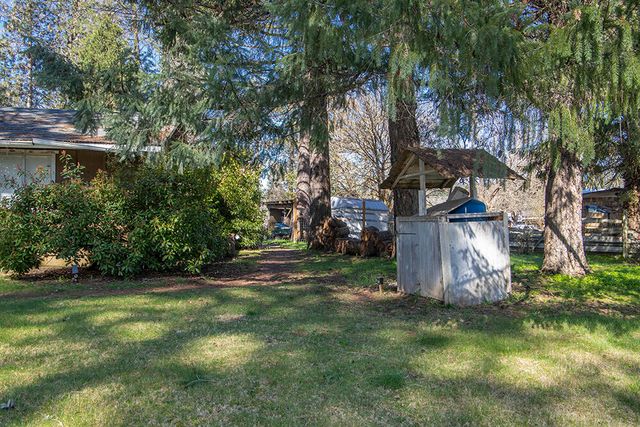 577 Galice Road, Merlin, OR 97532