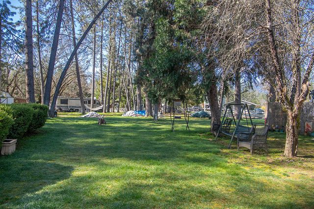 577 Galice Road, Merlin, OR 97532