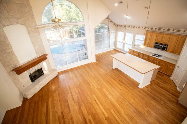 7800 Pirate Point Circle, Arlington, TX 76016