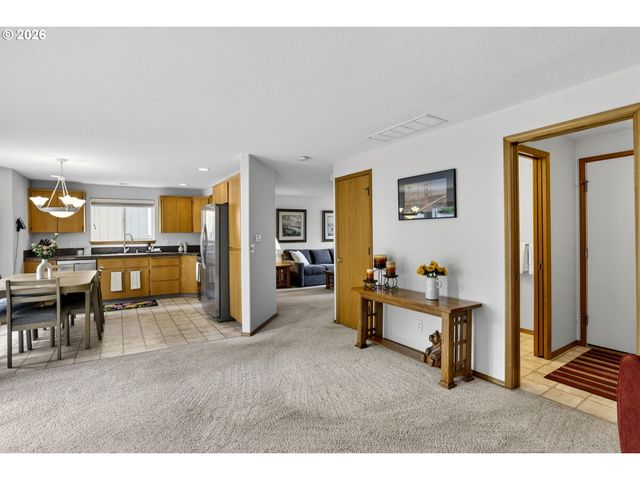 10204 Ne 83RD St, Vancouver, WA 98662