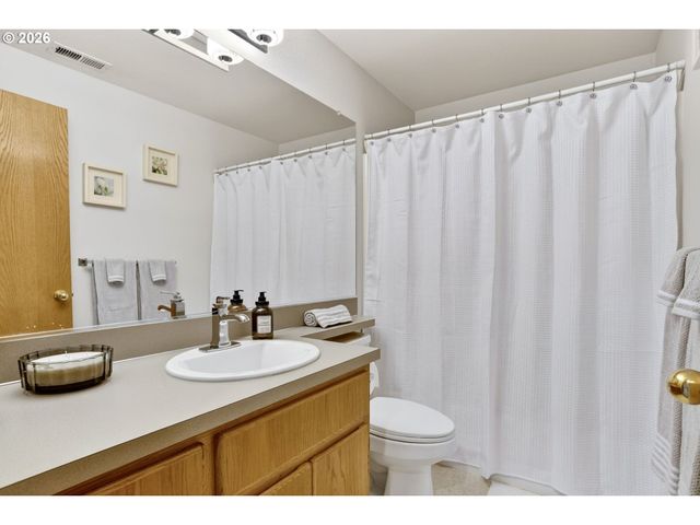 10204 Ne 83RD St, Vancouver, WA 98662