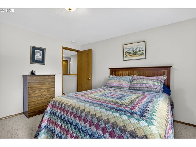 10204 Ne 83RD St, Vancouver, WA 98662