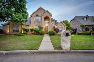 912 Thomas Crossing Drive, Fort Worth, TX 76028