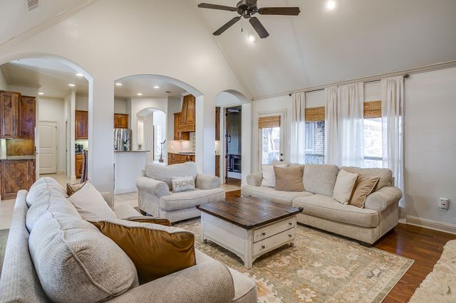 43 Crown Road, Willow Park, TX 76087