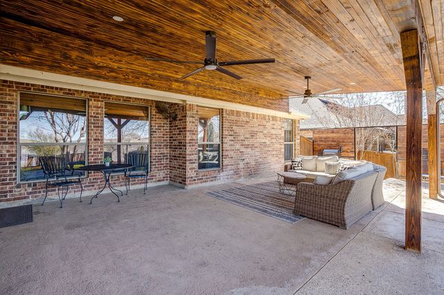 43 Crown Road, Willow Park, TX 76087