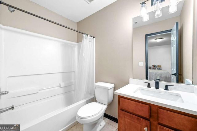 1501 Glen Ivy BLDG 15, Marietta, GA 30062