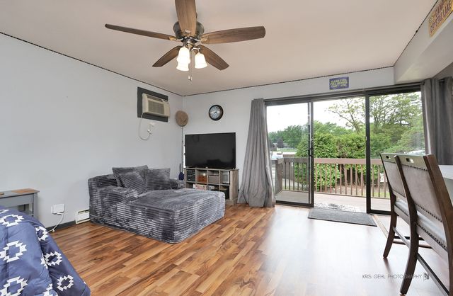 22 Jamaica Colony 8, Fox Lake, IL 60020