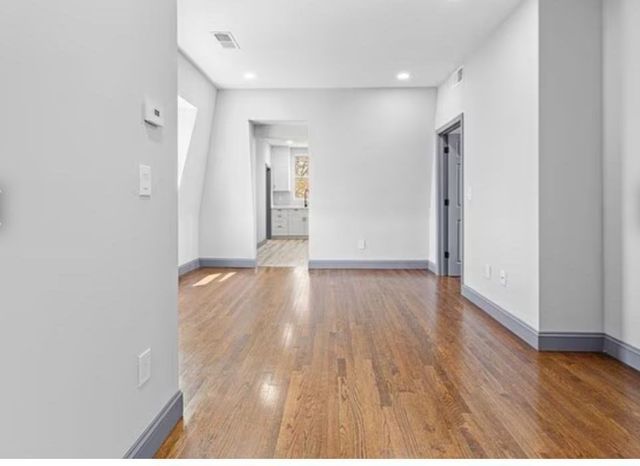 21 Valley Ave 2, Lynn, MA 01902