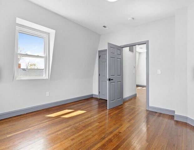 21 Valley Ave 2, Lynn, MA 01902