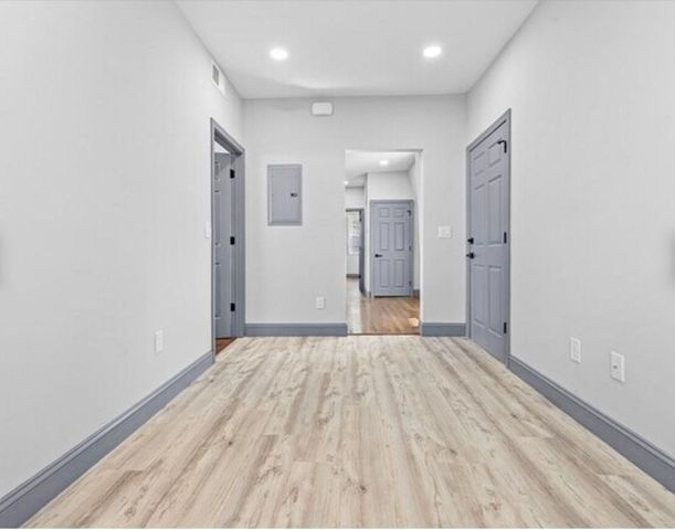 21 Valley Ave 2, Lynn, MA 01902